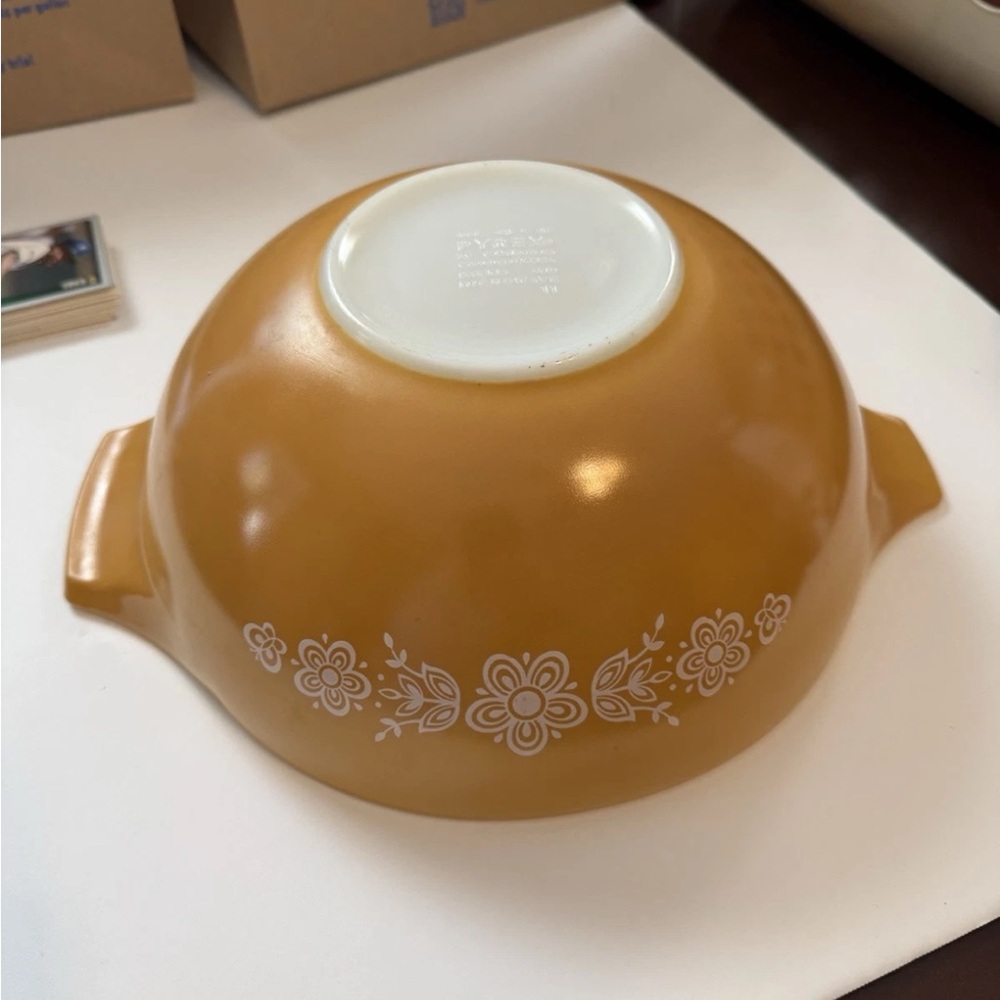 Vintage pyrex white and Orange butterfly Gold Cinderella 4 Mixing Bowls - Picture 10 of 11